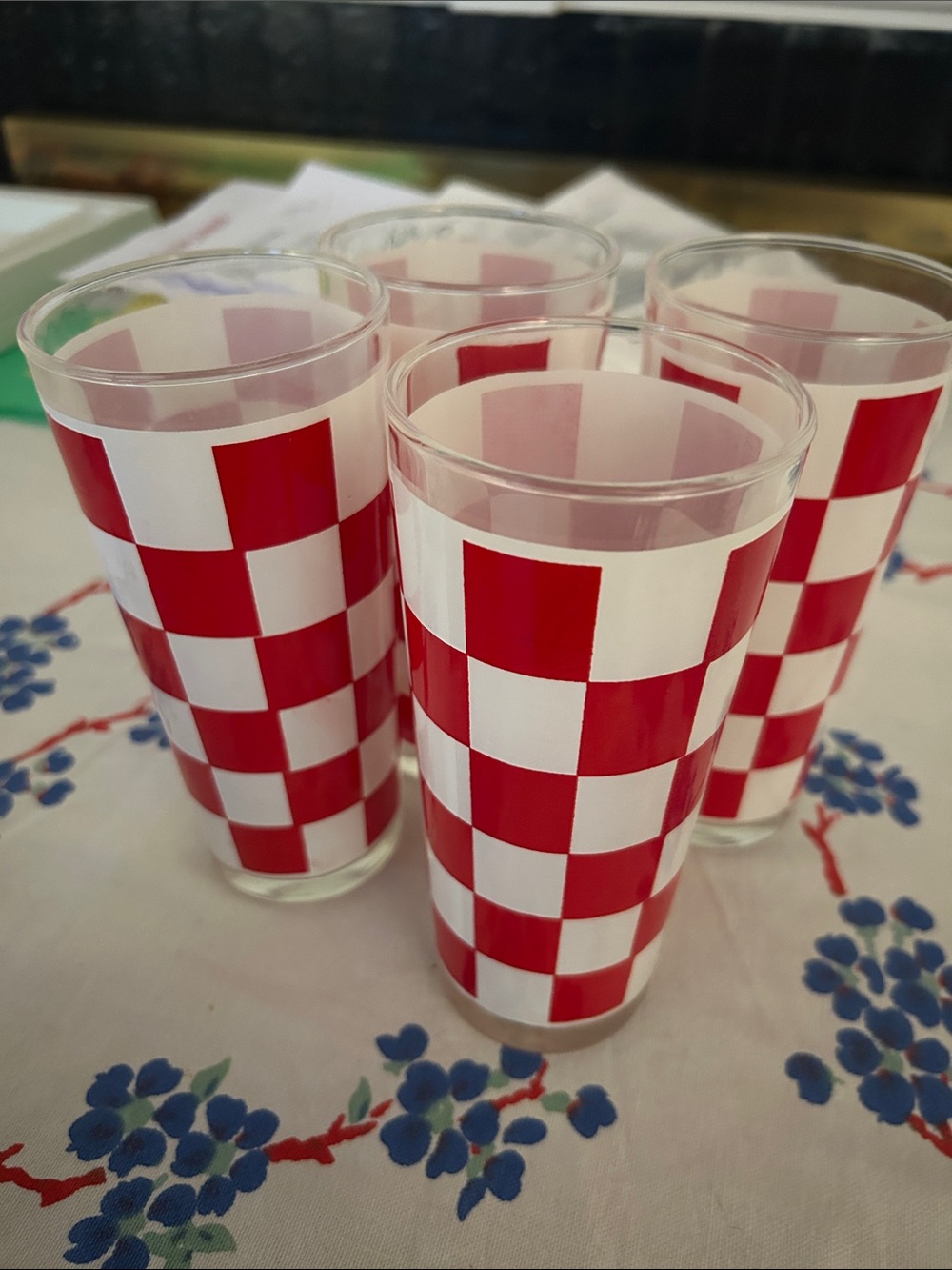 Vintage Red & White Check Diner Glass Tumblers - Set of 4 packed carefully